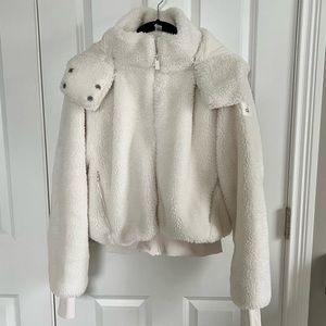 Alo Foxy Sherpa Jacket, Ivory, Medium, EUC